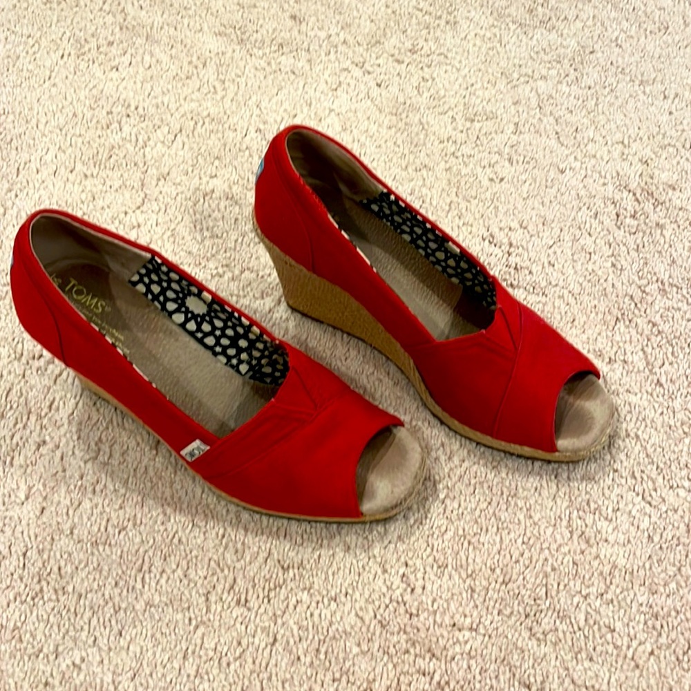 Gently worn, red Toms Wedges, size 9